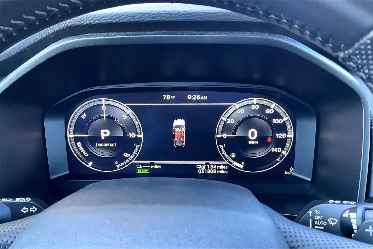 Used 2025 Cosmic Blue Metallic Mitsubishi SE image 26
