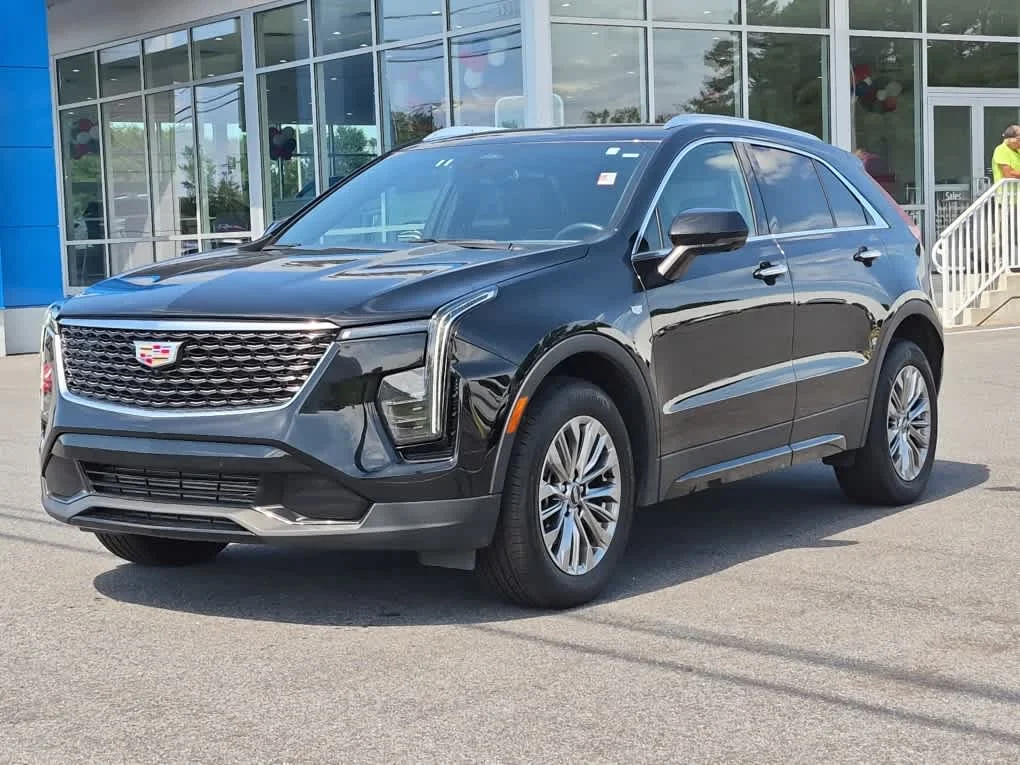 2025 Cadillac XT4 AWD Premium Luxury