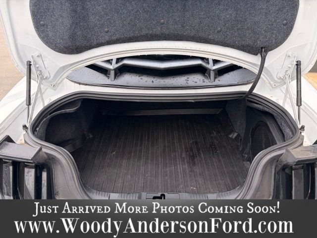 Used 2020 Oxford White Ford GT Premium image 6