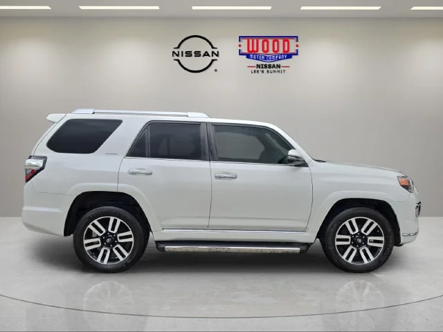 Used 2019 Blizzard Pearl Toyota Limited image 2