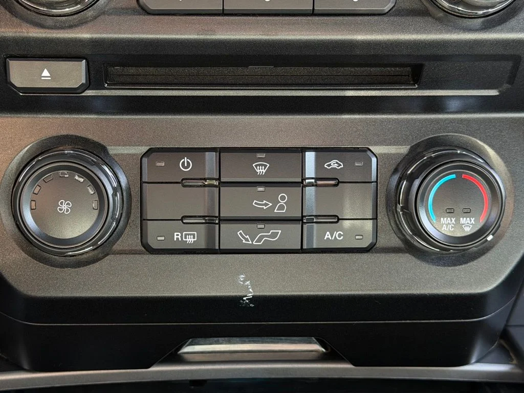 Used 2018 White Ford XLT image 13