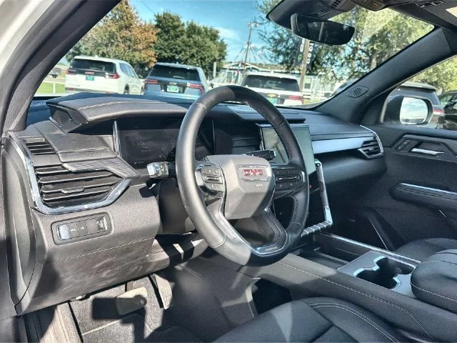 2026 GMC Acadia Elevation - Photo 10