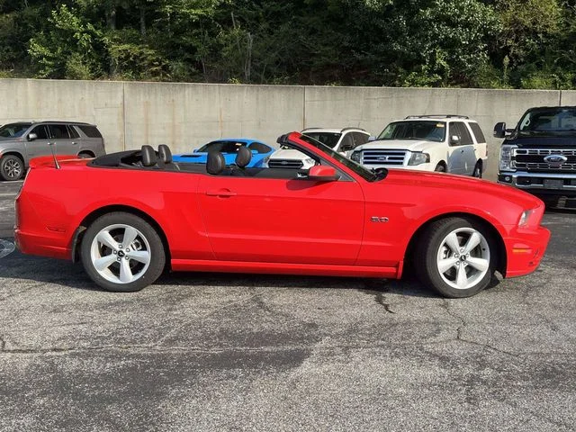 Used 2014 Red Ford GT Premium image 15