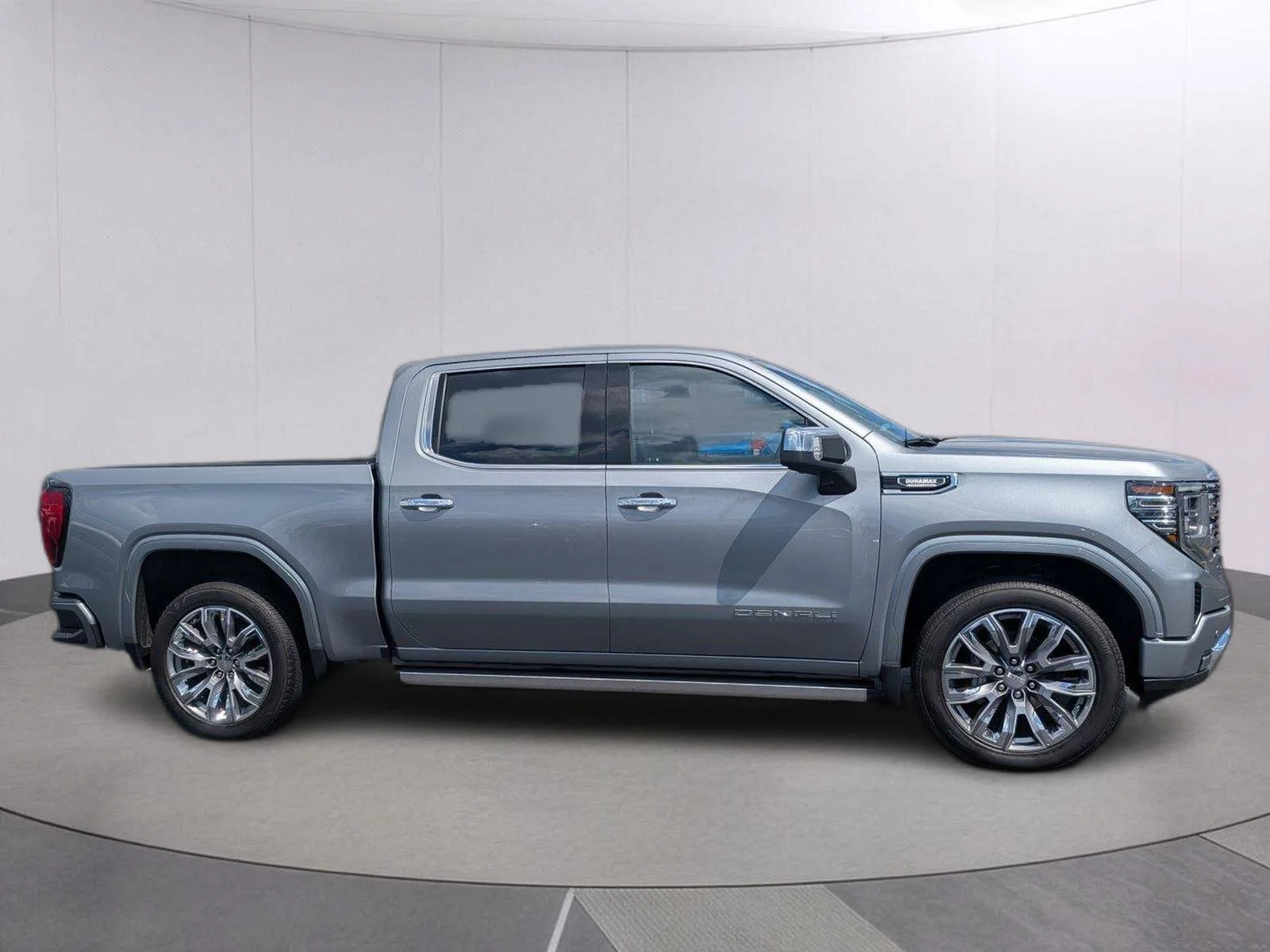 Used 2024 Sterling Metallic GMC Denali image 10