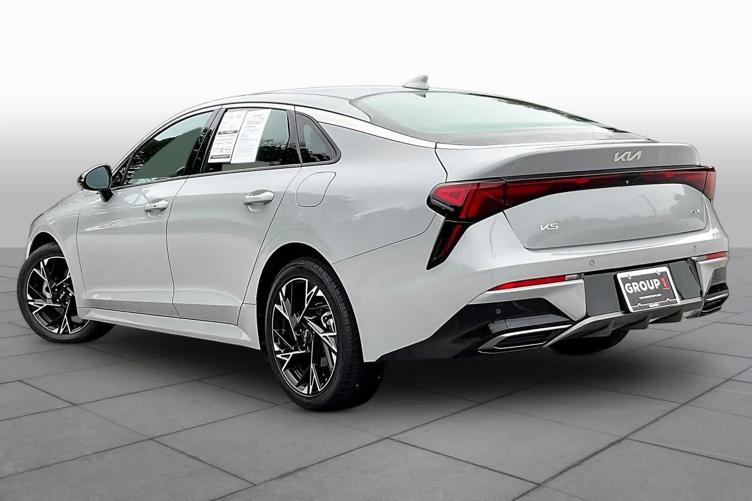 Used 2025 Wolf Gray Kia GT-Line image 12