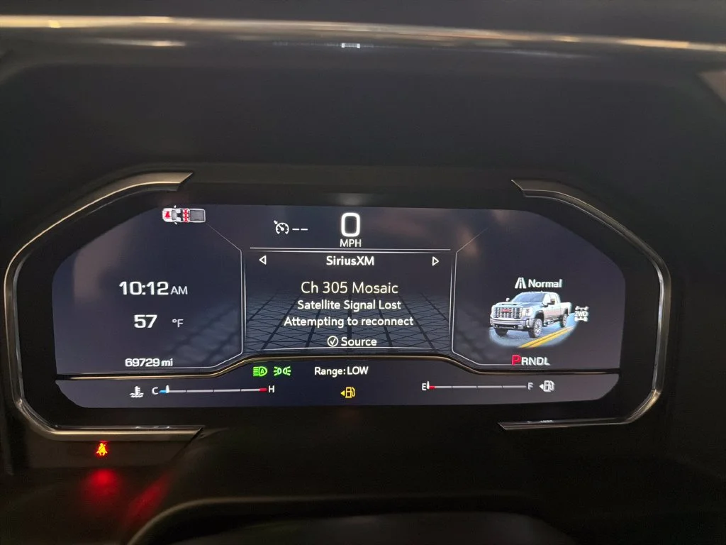 Used 2025 White GMC Denali image 15