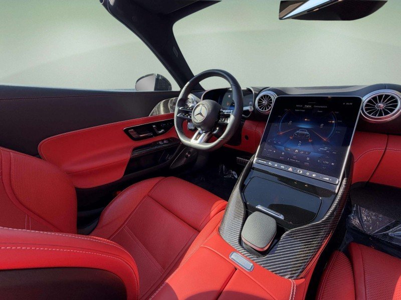 Used 2022  Mercedes-Benz AMG® SL 63 image 29