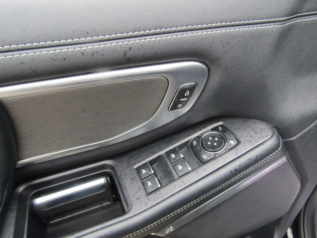 Used 2025 Black Ford Platinum image 26
