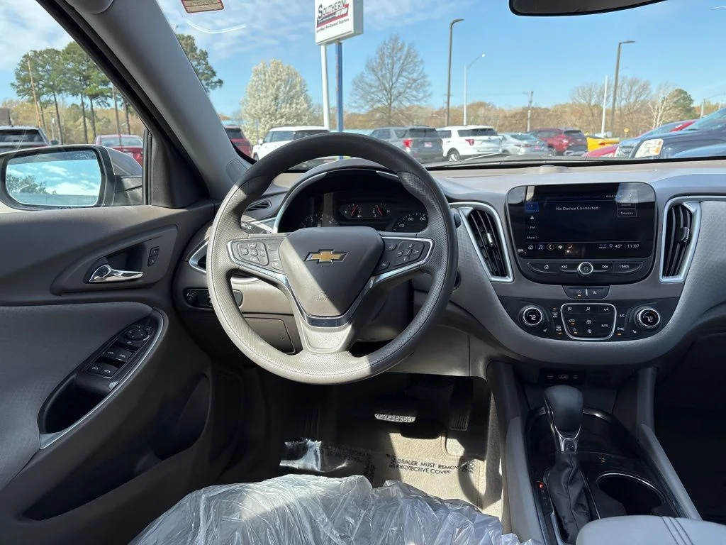 Used 2024 Gray Chevrolet LT image 9