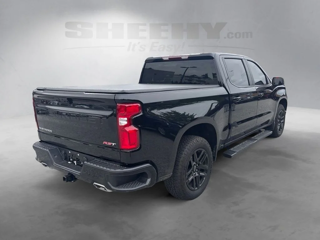 Used 2025 Black Chevrolet RST image 10