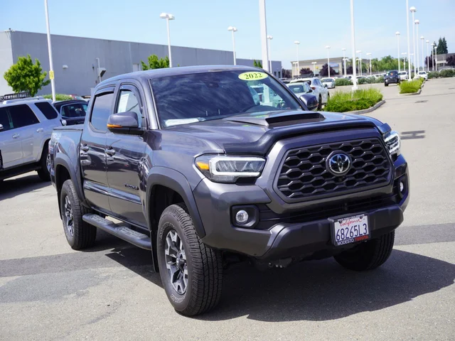 2022 Toyota Tacoma 4WD TRD Off Road
