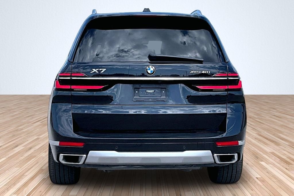 Used 2023 Black BMW xDrive40i image 4