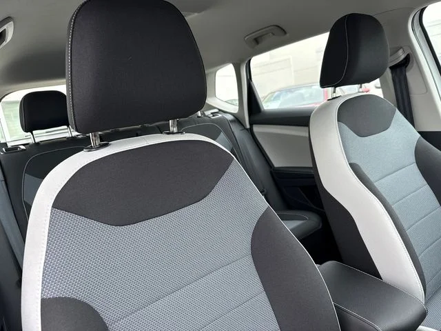 New 2026 Pure White Volkswagen 1.5T S image 18