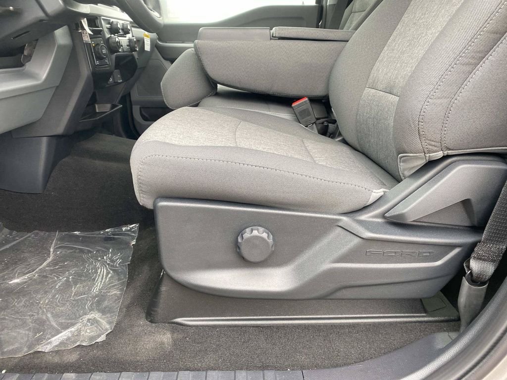 New 2026 Carbonized Gray Metallic Ford F-250® XL image 13