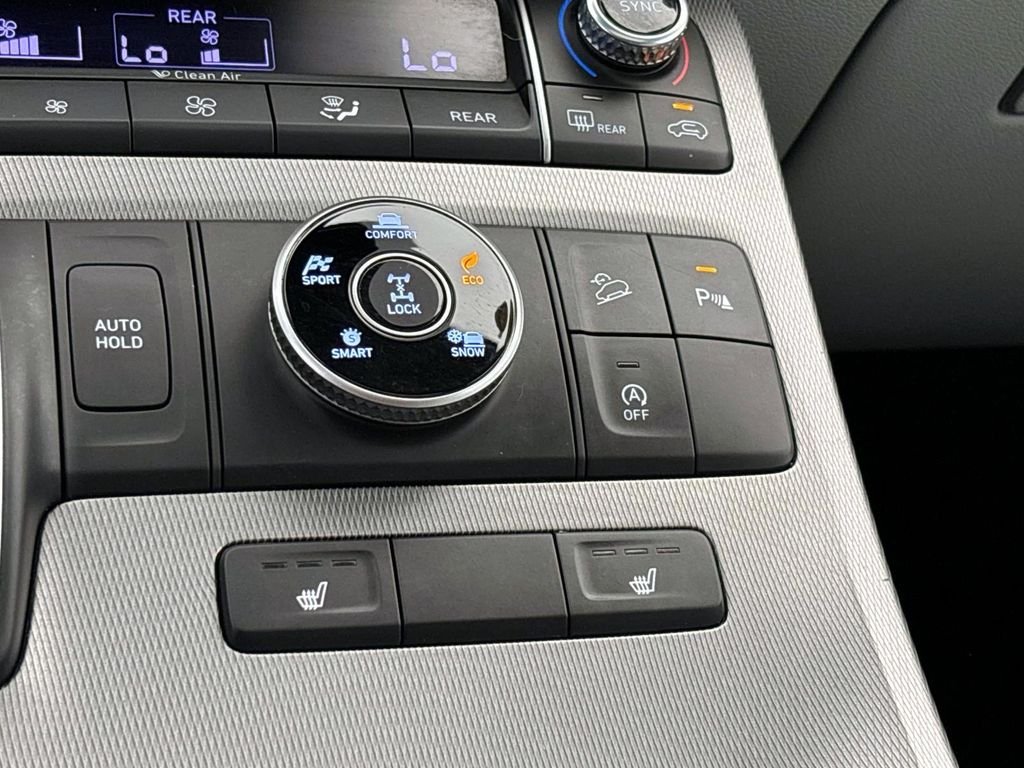 Used 2020 White Hyundai SEL image 24