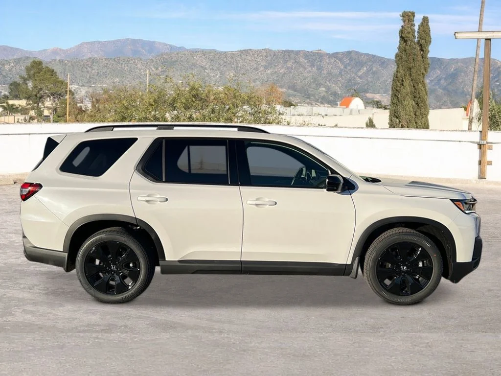 New 2026 Platinum White Pearl Honda Black Edition image 6