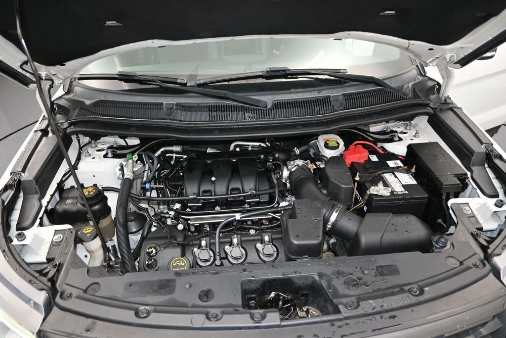Used 2018 White Ford XLT image 12