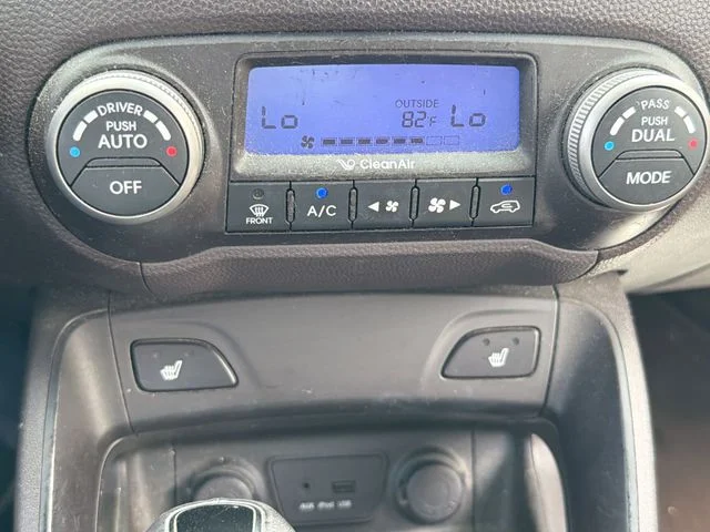 Used 2014 Gray Hyundai Limited image 23