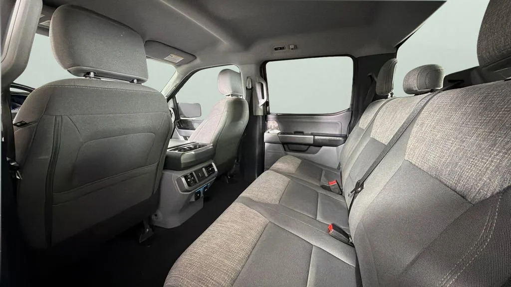 Used 2021 Gray Ford XLT image 28