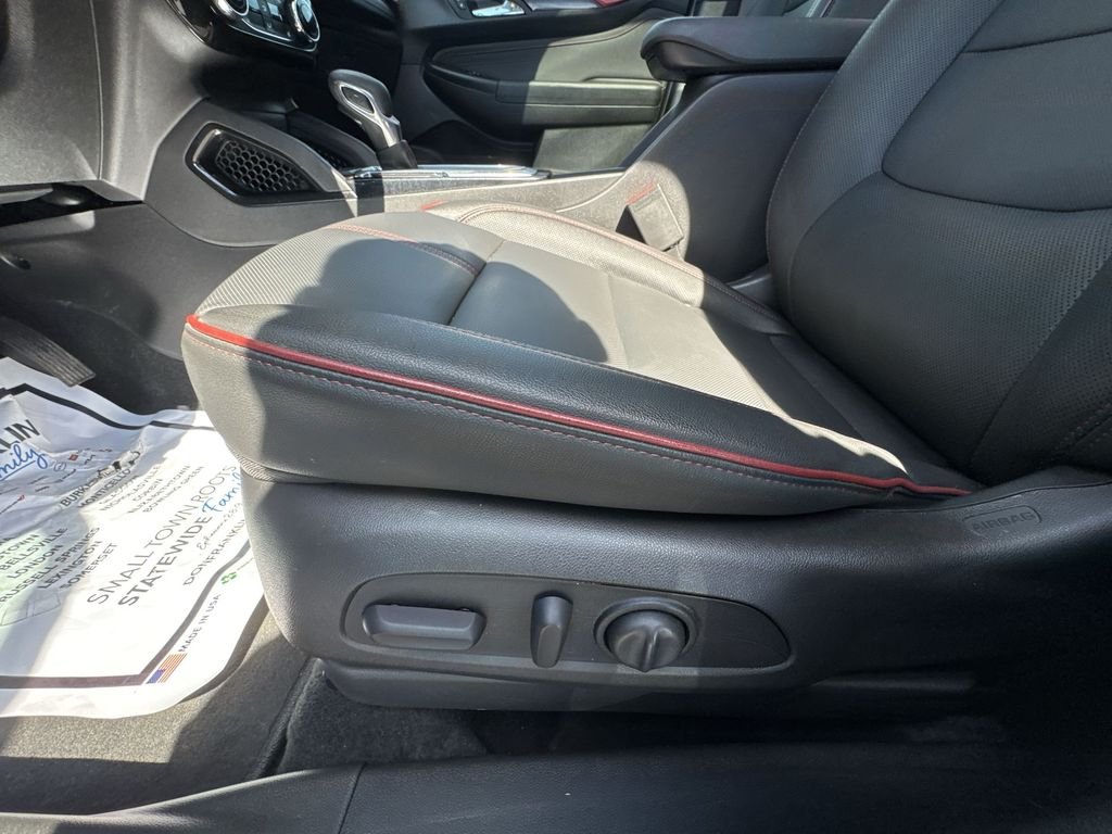 Used 2025 Blue Chevrolet RS image 12