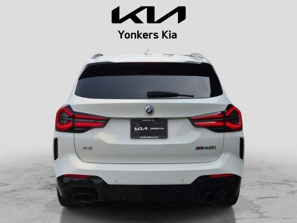 Used 2024 White BMW M40i image 8