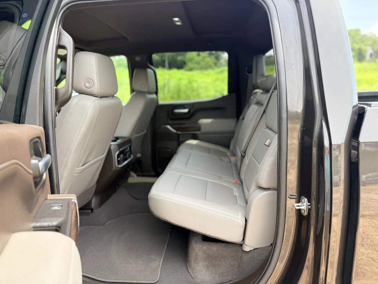Used 2021 Pewter GMC SLT 4x2 4dr Crew Cab 5.8 ft. SB image 13