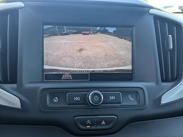 Used 2024 White GMC SLE image 20