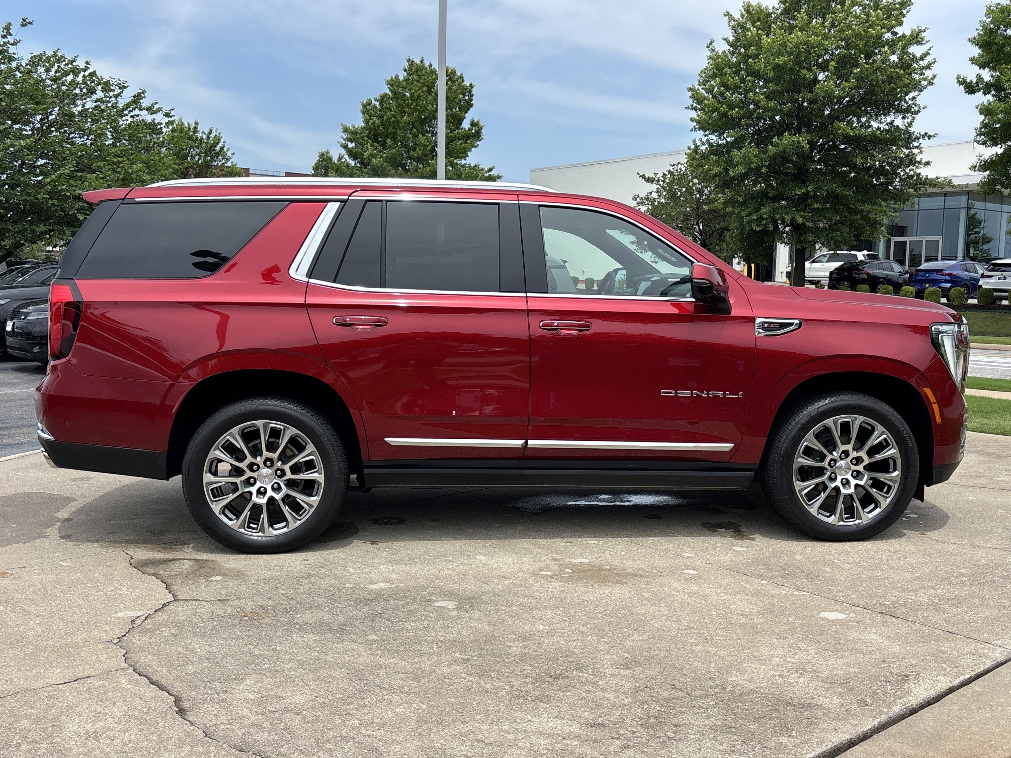 Used 2025 Volcanic Red Tintcoat GMC Denali 4WD image 2