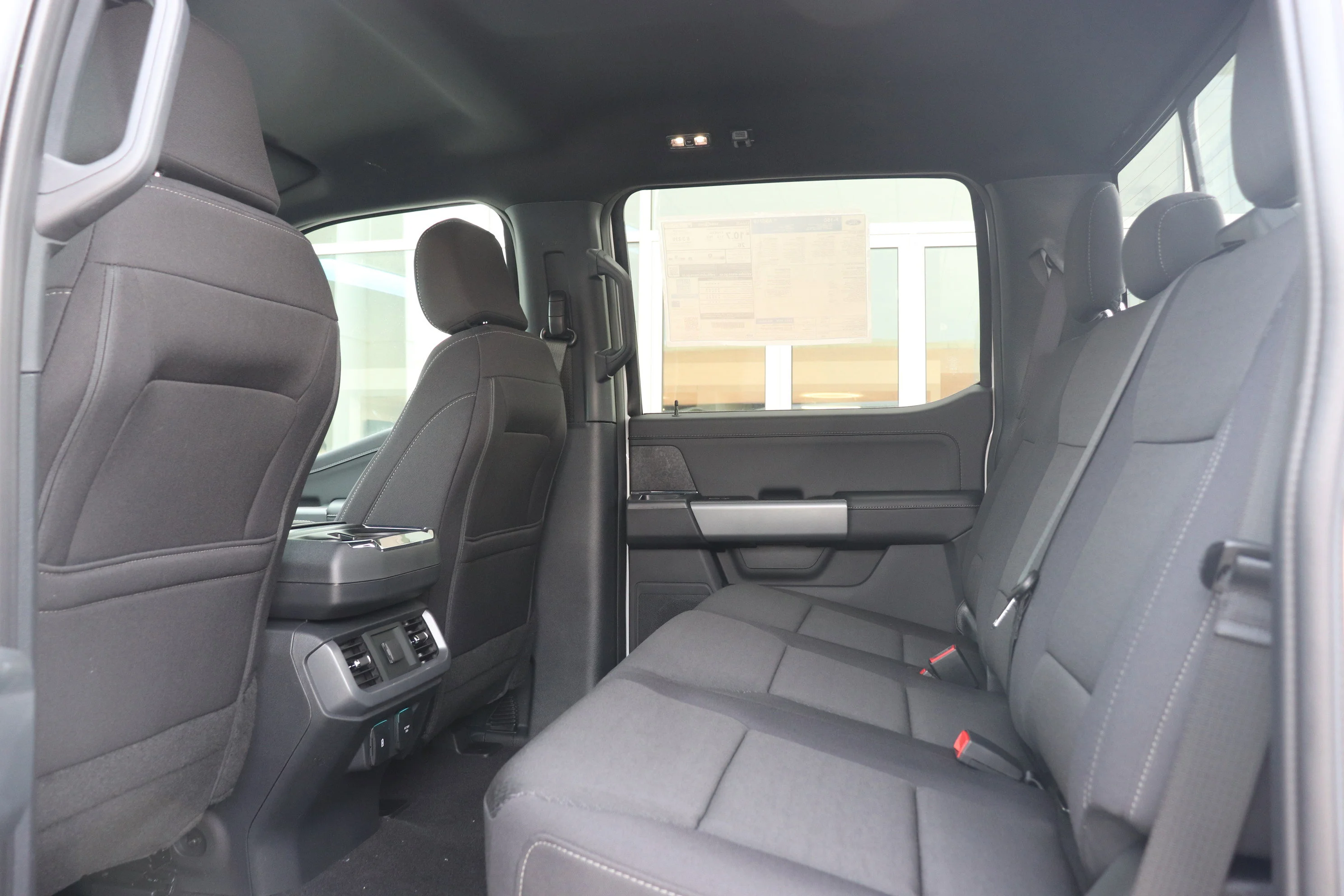 New 2026 OXFORD WHITE Ford XLT image 12