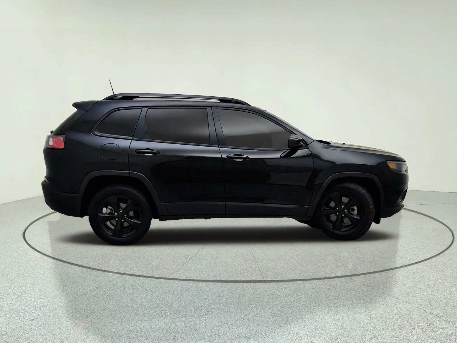 Used 2021 Diamond Black Crystal Pearlcoat Jeep Altitude image 7