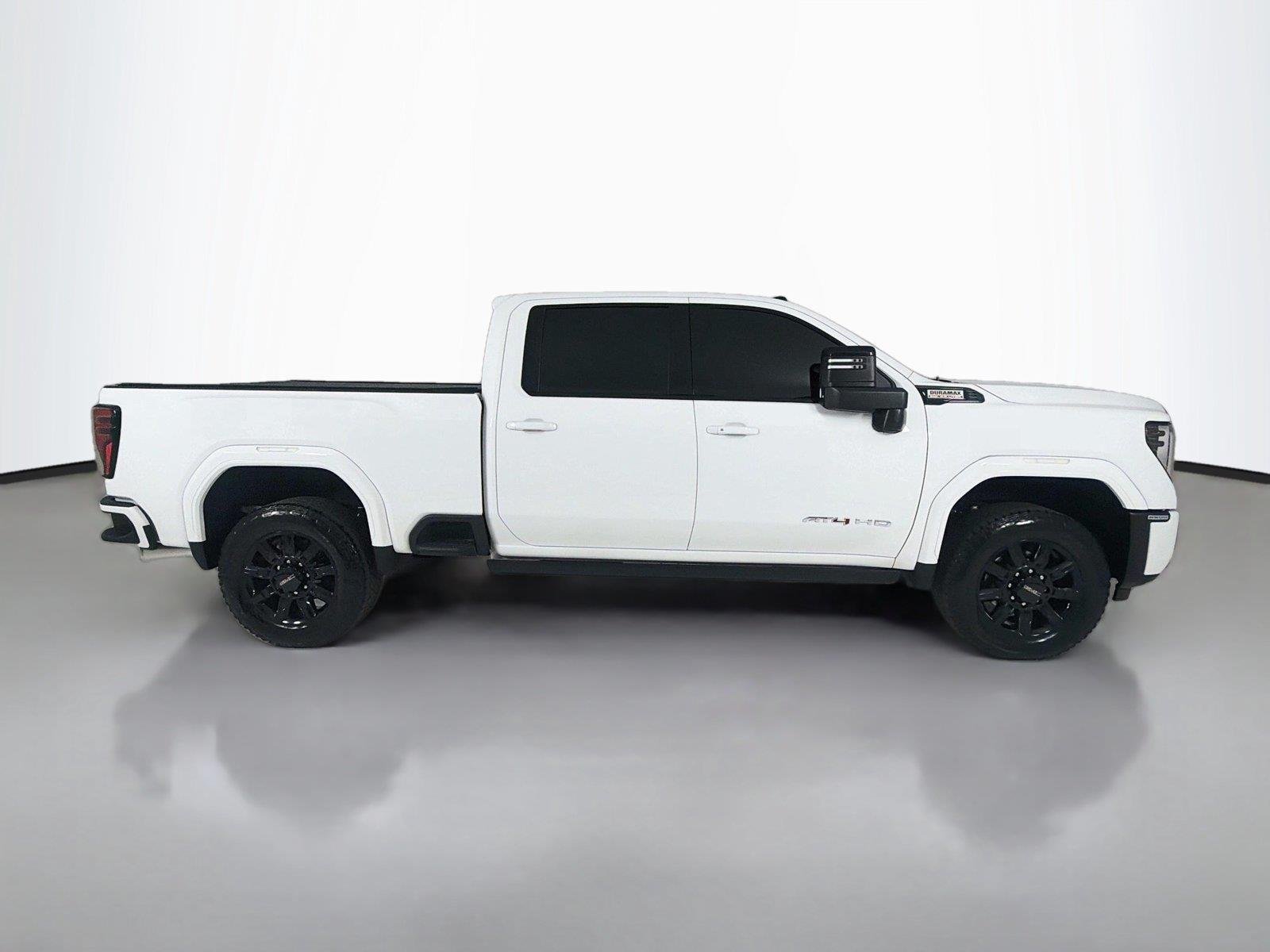 Used 2024 Summit White GMC AT4 image 29