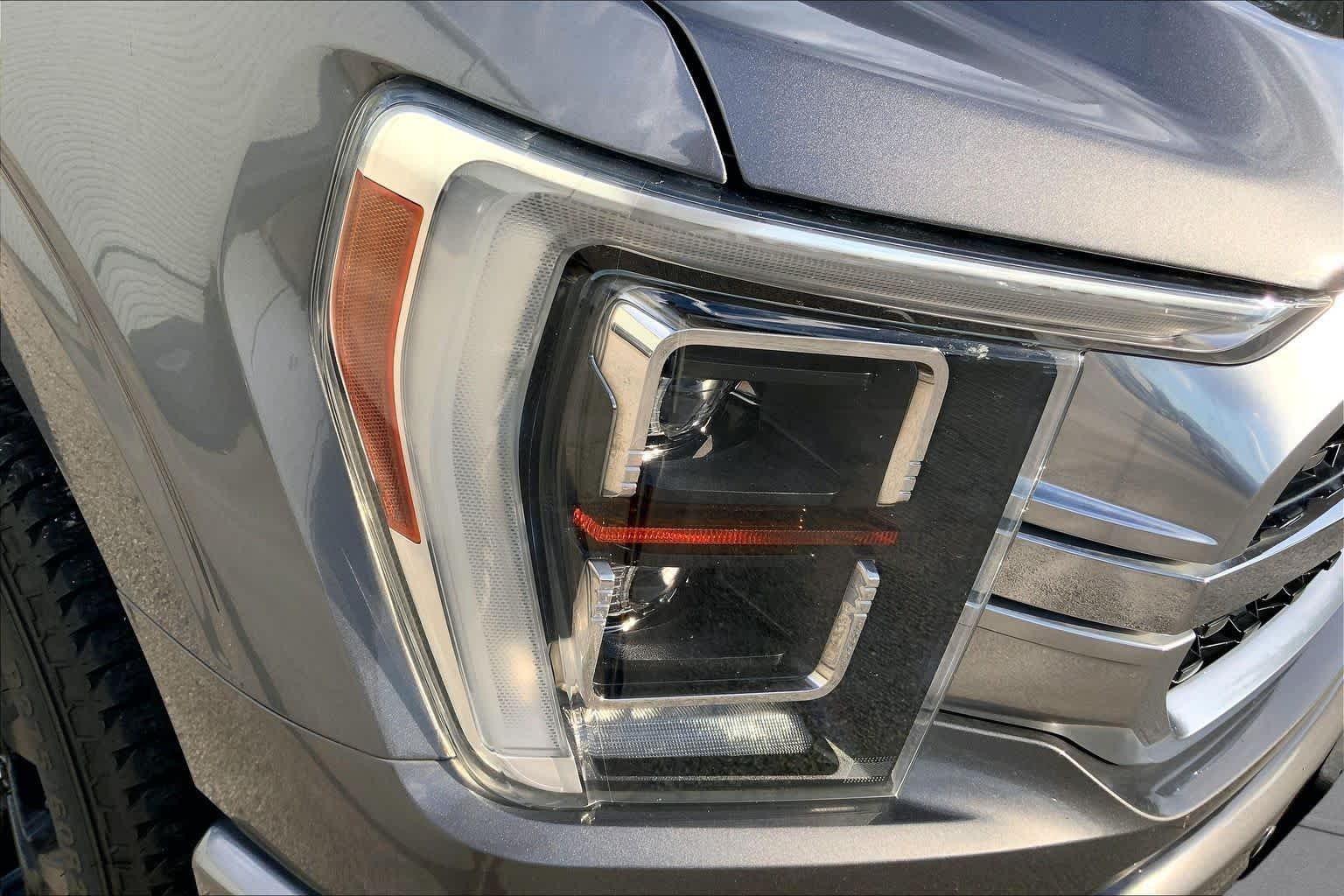 Used 2022 Carbonized Gray Metallic Ford Platinum image 26