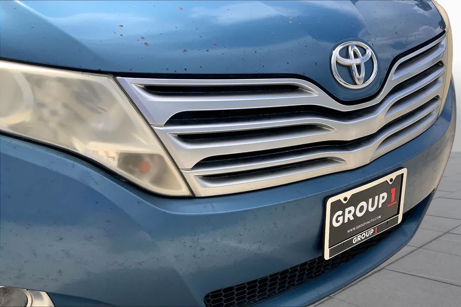 Used 2009 Tropical Sea Metallic Toyota  image 27