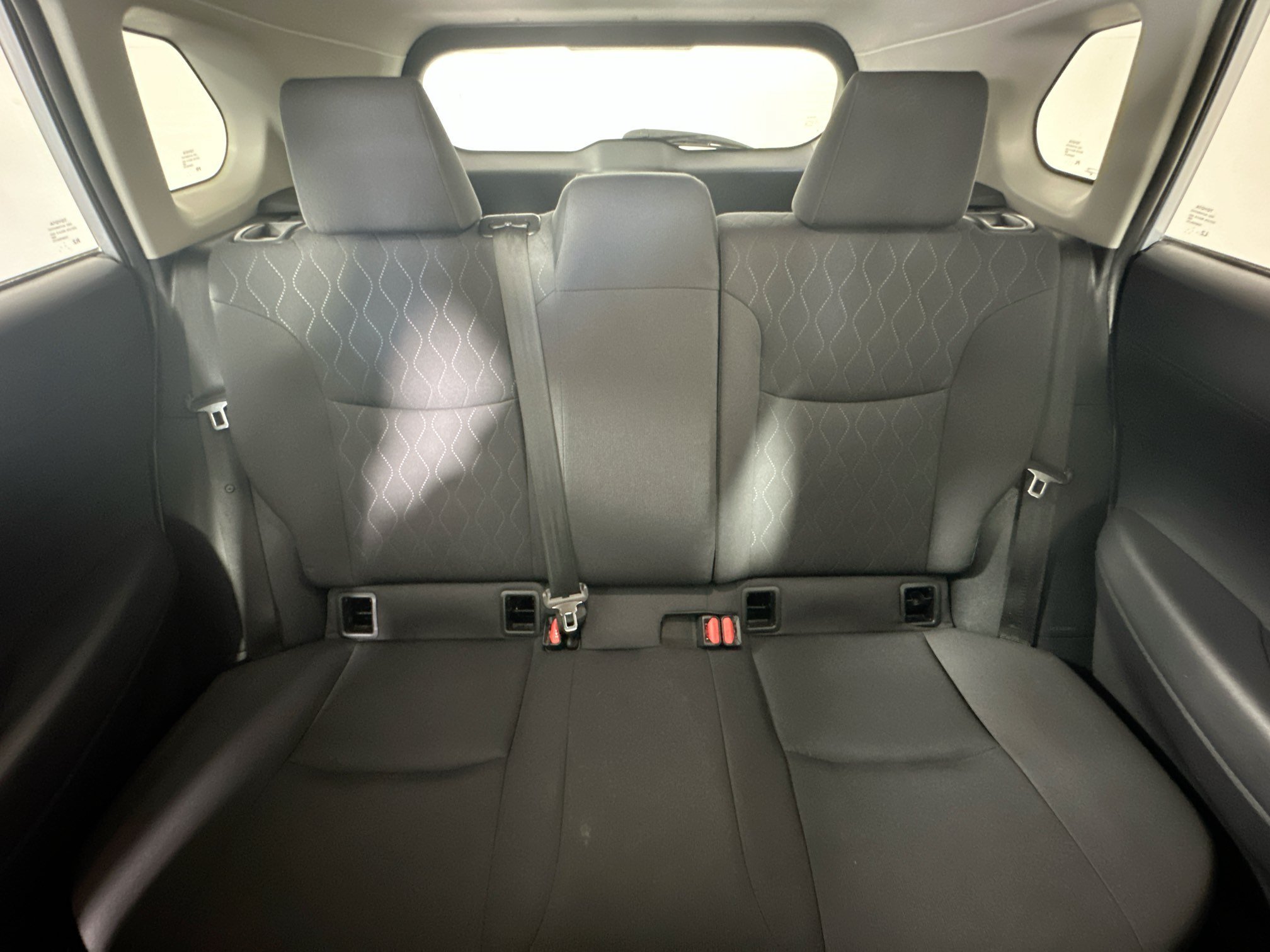 Used 2022 Silver Toyota LE image 30