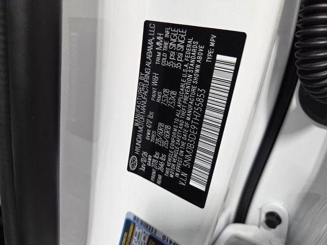 New 2026 White Hyundai SEL FWD image 17