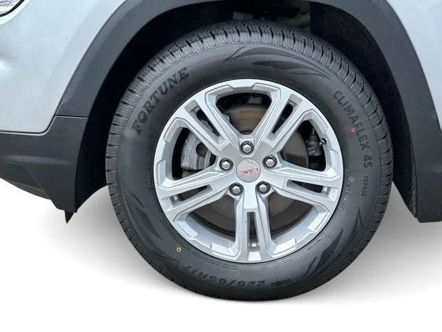 Used 2023 Silver GMC SLE image 8