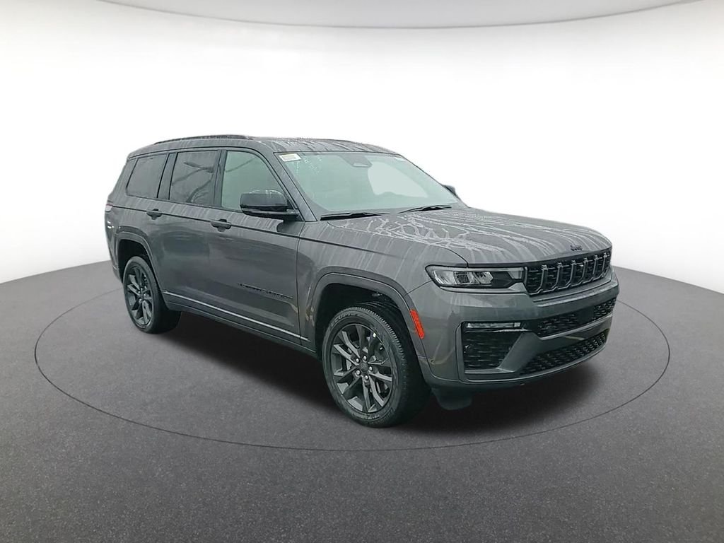 New 2026 Baltic Gray Metallic Clear-Coat Exterior Paint Jeep Limited image 3