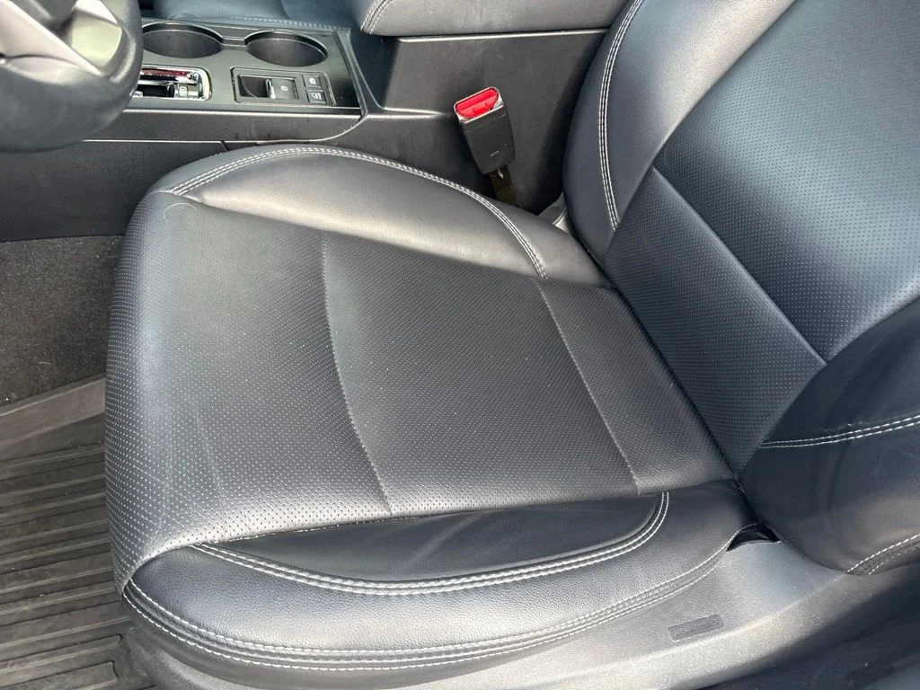 Used 2019 White Subaru 2.5i Limited image 14