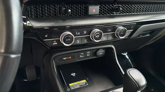 Used 2024  Honda EX-L image 30
