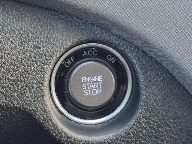 Used 2014 Silver Hyundai 2.0T image 13