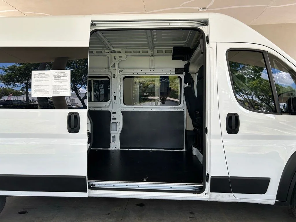 Used 2022 White Ram High Roof image 24