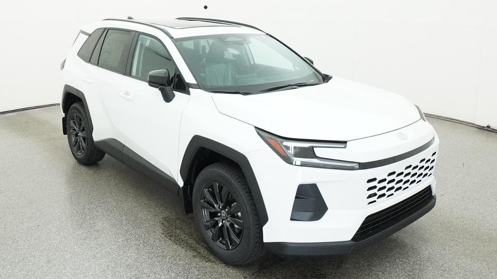 New 2026 Ice Cap Toyota XLE Premium image 10