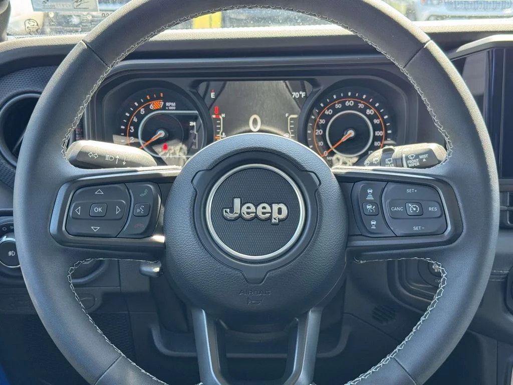 Used 2025 Blue Jeep Rubicon image 16
