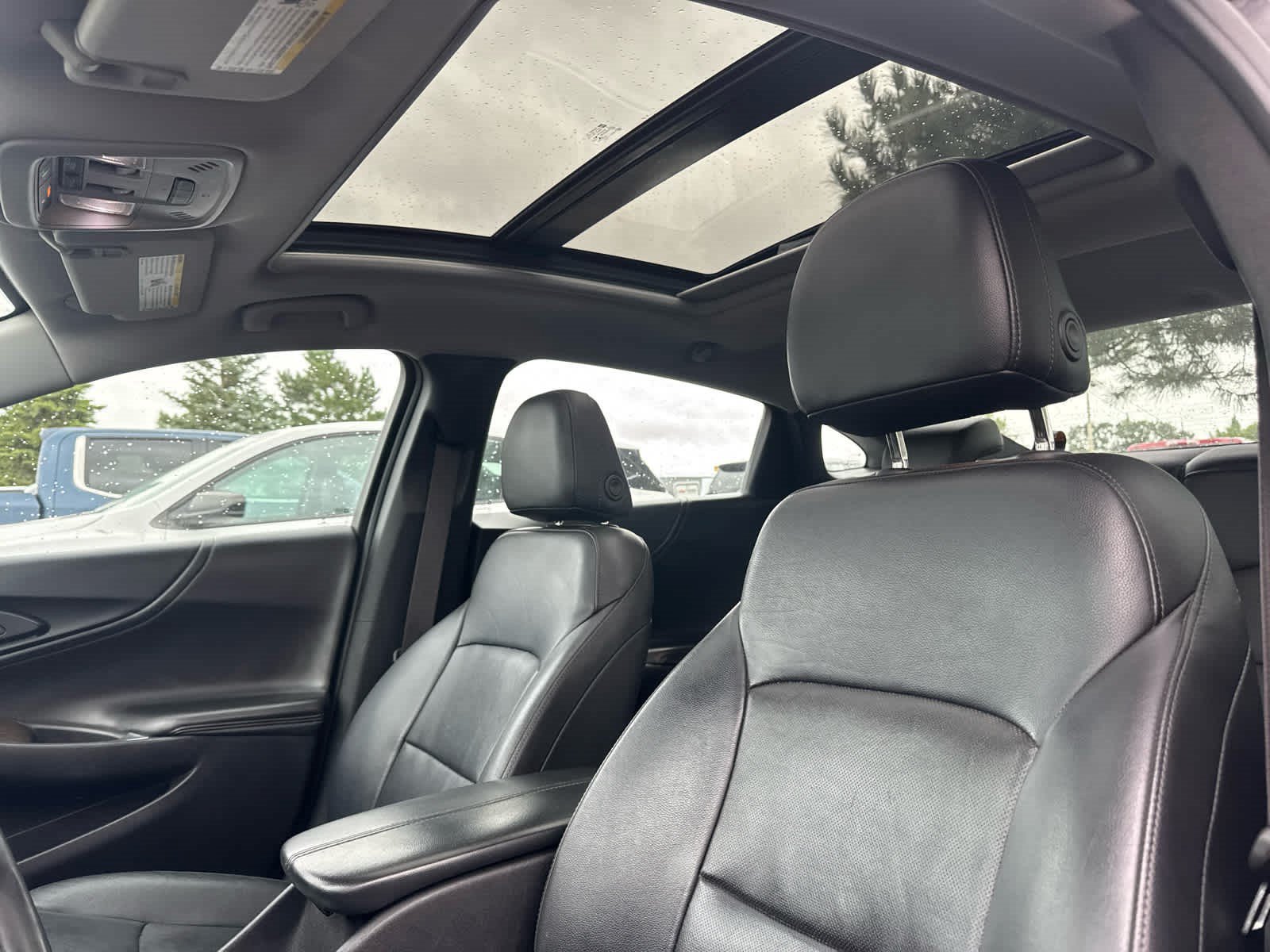 Used 2017 MOSAIC BLACK METALLIC Chevrolet Premier image 9