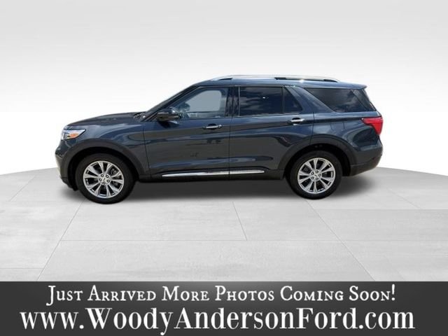 Used 2023 Blue Ford Limited image 3
