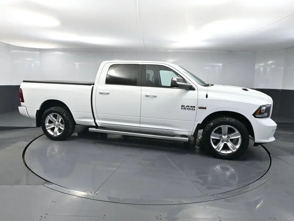 Used 2018 White Ram Sport image 3