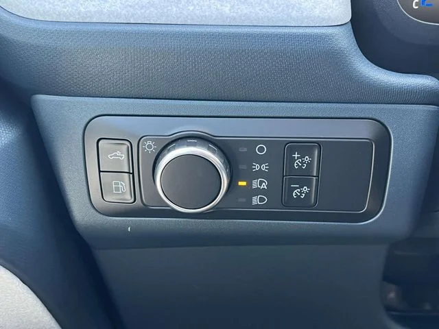 New 2026 Azure Gray Metallic Tri-Coat Ford XLT image 25