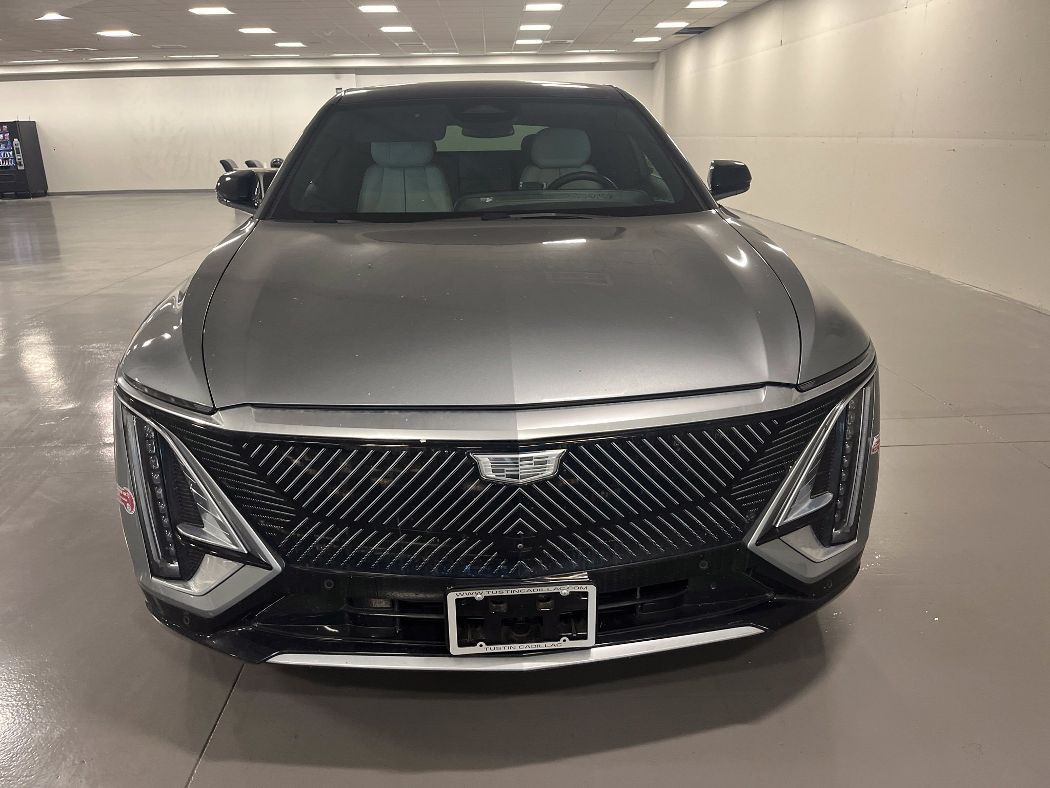 Used 2024 Cadillac LYRIQ Luxury 1 with VIN 1GYKPPRL0RZ143737 for sale in Henderson, NV