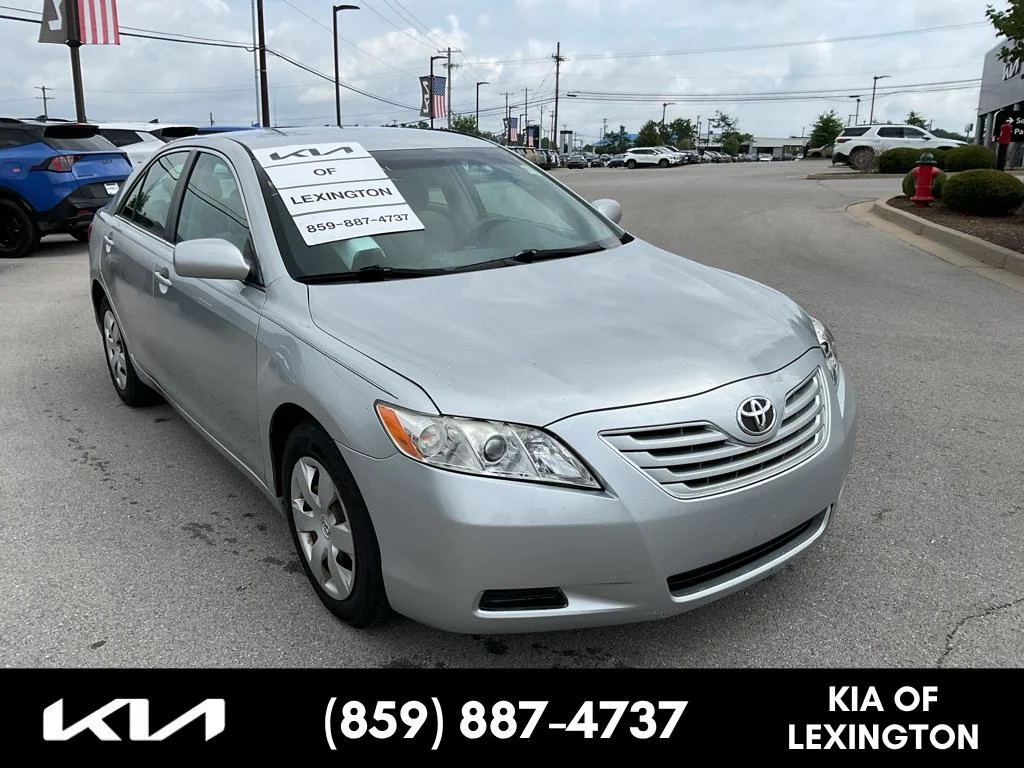Used 2007 Titanium Metallic Toyota LE image 1