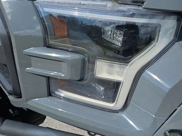 Used 2020  Ford Raptor image 32